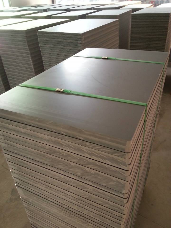 Chuyên cung cấp tấm Pallet nhựa PVC trong dây chuyền sản xuất gạch không nung